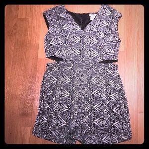 Black and white print romper